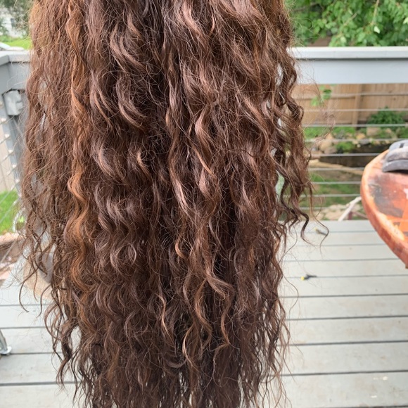 Reposhing a human hair wig I bought here, color is too dark for me - 26-28 inch - Picture 1 of 12